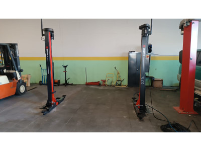 Instalación de elevadores hidráulicos